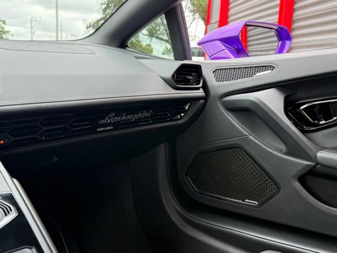 Used 2018 Lamborghini Huracan LP 580-2 RWD image 41