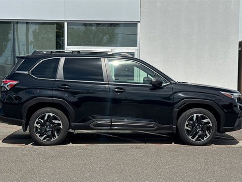 Certified 2025 Subaru Forester Limited image 3
