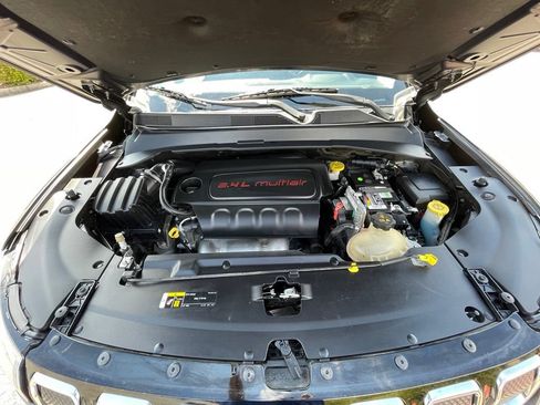 Used 2022 Jeep Compass Limited AWD/4WD image 32