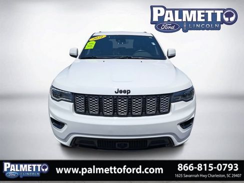 Used 2021 Jeep Grand Cherokee Laredo X AWD/4WD image 9