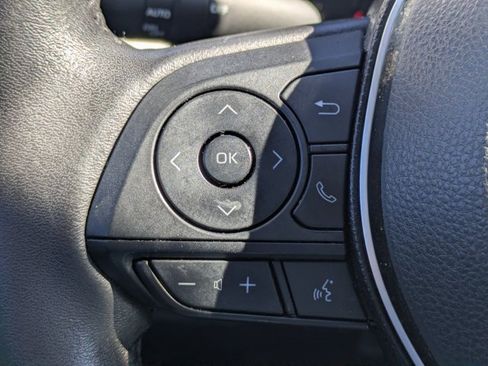 Used 2021 Toyota RAV4 XLE Premium image 26