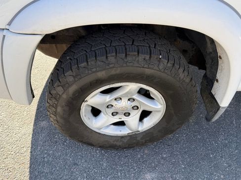 Used 2004 Toyota Tundra SR5 AWD/4WD image 24