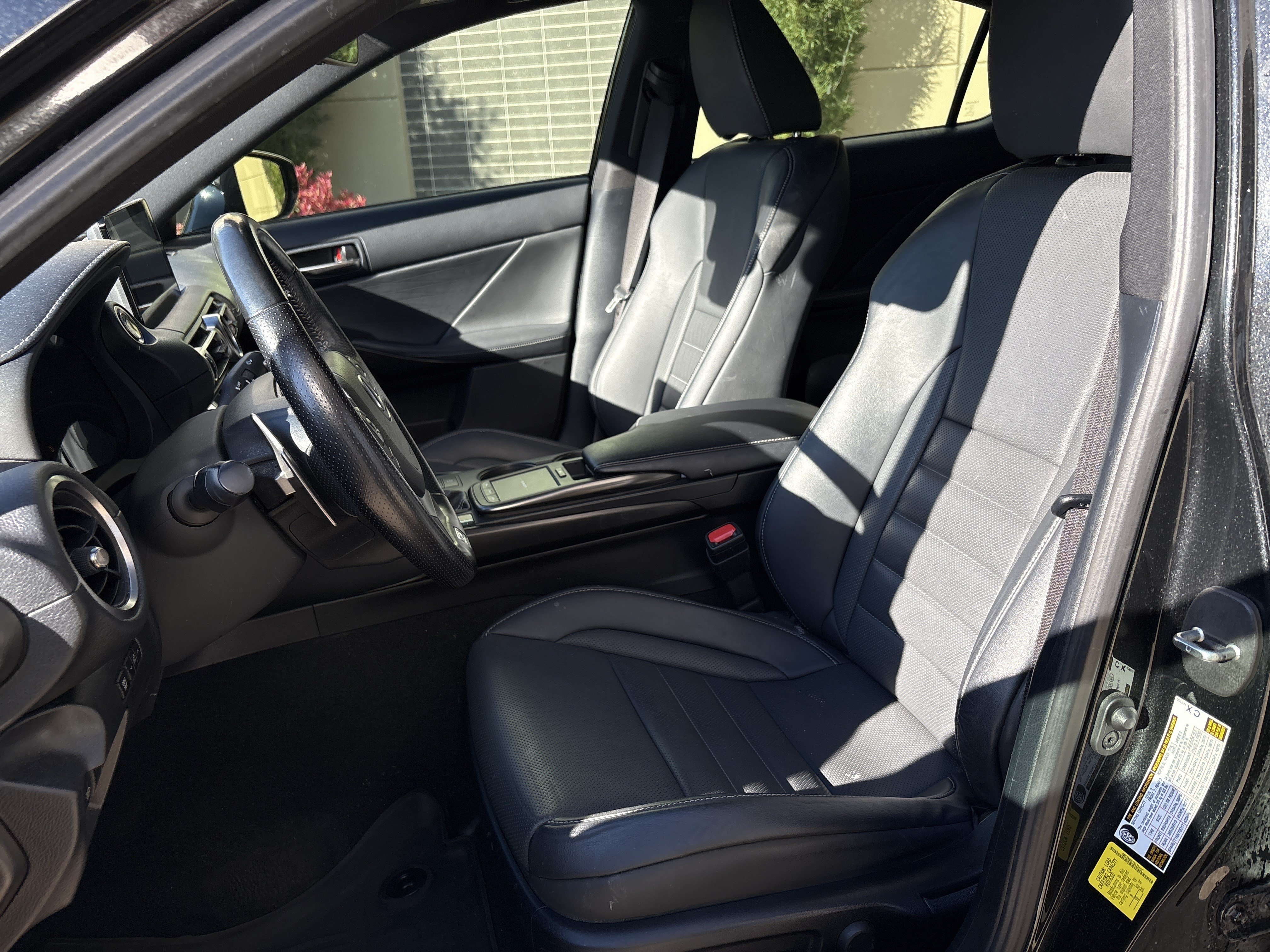 Used 2021 Lexus IS 350 F Sport AWD/4WD image 16