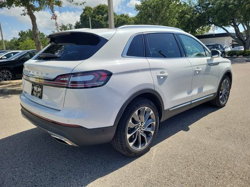 Used 2022 Lincoln Nautilus Reserve w/ Equipment Group 201A FWD image 2