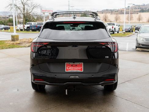 New 2026 Kia Sportage X-Line AWD/4WD image 6