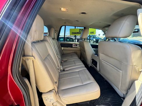 Used 2017 Ford Expedition EL XLT w/ Equipment Group 202A RWD image 19