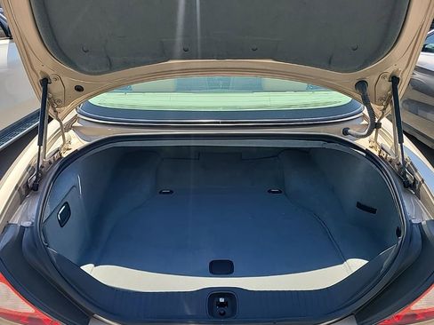 Used 2005 Jaguar XJ8 image 9