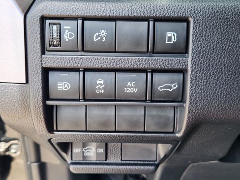 Used 2025 Toyota 4Runner TRD Off-Road Premium AWD/4WD image 22