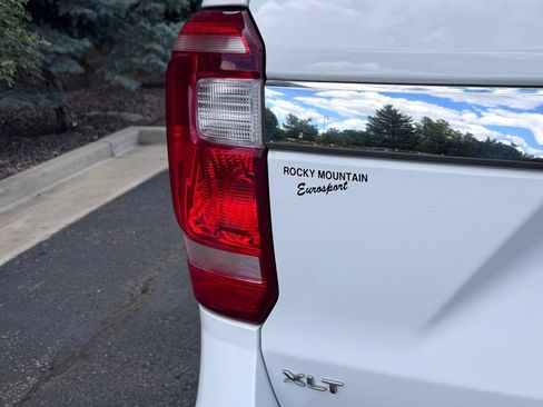 Used 2018 Ford Expedition XLT AWD/4WD image 8