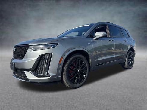 Certified 2023 Cadillac XT6 Sport w/ LPO, ONYX Package AWD/4WD image 4