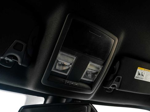 Used 2015 Dodge Challenger SRT Hellcat RWD image 24