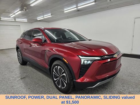 Used 2024 Chevrolet Blazer EV LT AWD/4WD image 3