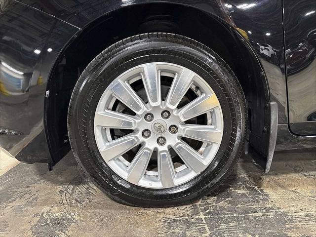 Certified 2017 Toyota Sienna XLE w/ XLE Navigation Package AWD/4WD image 10