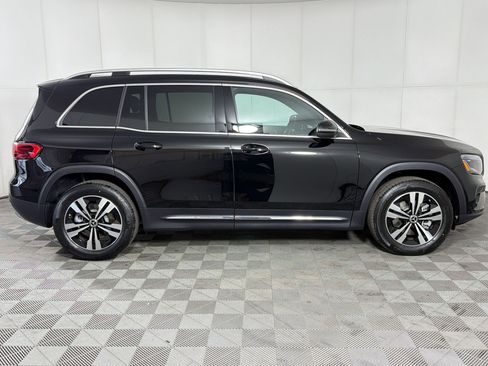 Used 2026 Mercedes-Benz GLB 250 4MATIC image 8