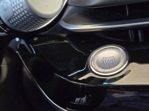 Used 2023 Genesis G80 2.5T image 19