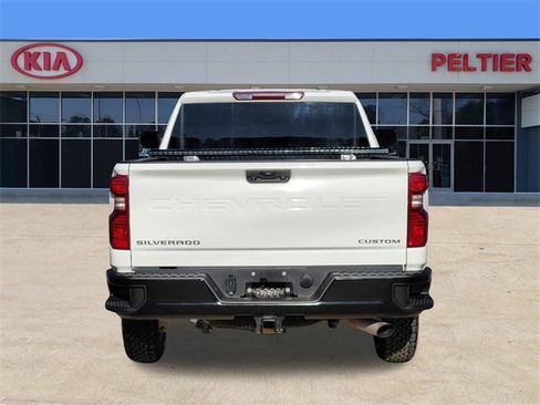 Used 2022 Chevrolet Silverado 2500 Custom w/ Custom Convenience Package image 5