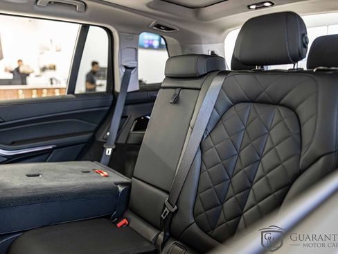 Used 2025 BMW X7 xDrive40i w/ Premium Package AWD/4WD image 41