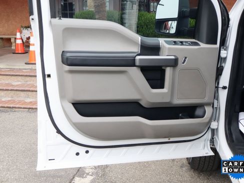 Used 2019 Ford F350 XLT image 12