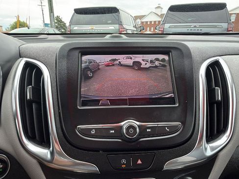 Used 2022 Chevrolet Equinox LT FWD image 31