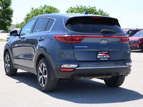 Used 2021 Kia Sportage LX AWD/4WD image 11