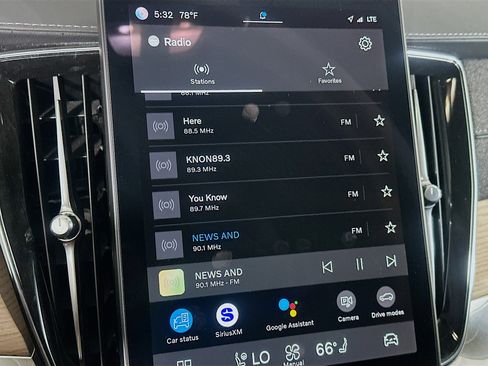 Used 2025 Volvo XC90 B6 Plus image 21