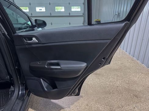 Used 2020 Kia Sportage LX AWD/4WD image 26