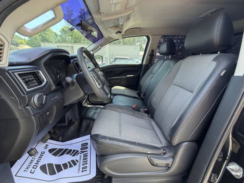 Used 2017 Nissan Titan S RWD image 16