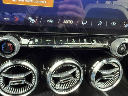 Used 2024 Chevrolet Blazer EV LT image 34