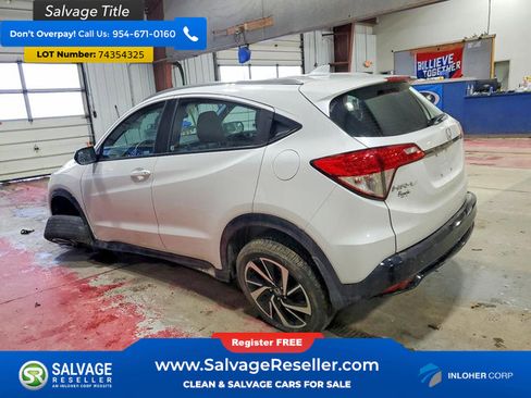 Used 2020 Honda HR-V Sport image 3