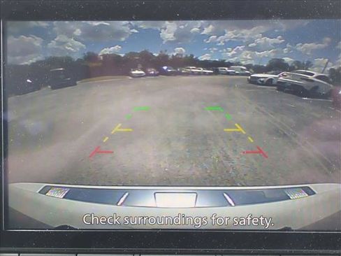 Used 2024 Nissan Rogue SV FWD image 11
