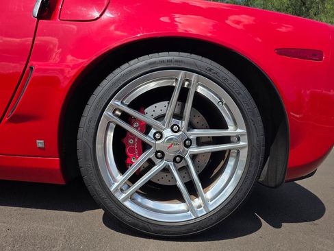 Used 2007 Chevrolet Corvette Z06 w/ Preferred Equipment Group RWD image 35