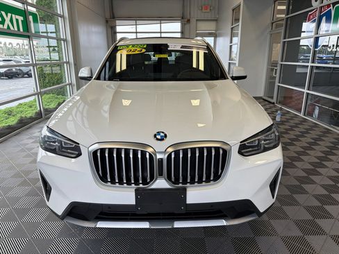 Used 2024 BMW X3 xDrive30i AWD/4WD image 2