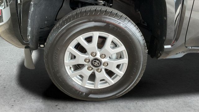 Used 2024 Toyota Tacoma SR5 AWD/4WD image 26