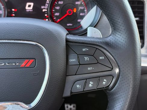 Used 2017 Dodge Charger R/T RWD image 37