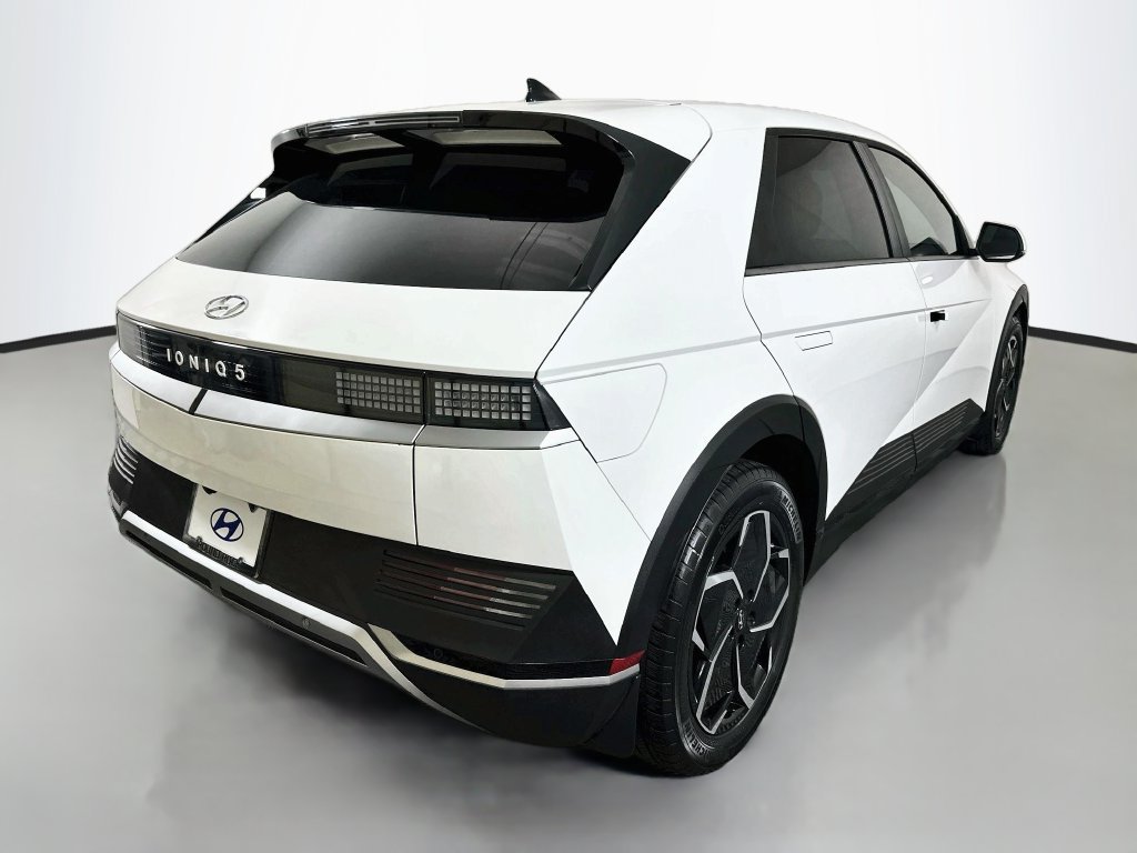 Certified 2024 Hyundai Ioniq 5 SE RWD image 5