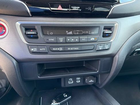 Certified 2025 Honda Ridgeline Sport image 27