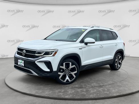 Used 2022 Volkswagen Taos SEL AWD/4WD image 3