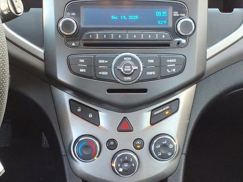 Used 2014 Chevrolet Sonic LT image 6