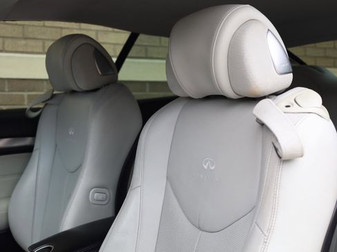 Used 2012 INFINITI G37 Convertible w/ Premium Pkg RWD image 20