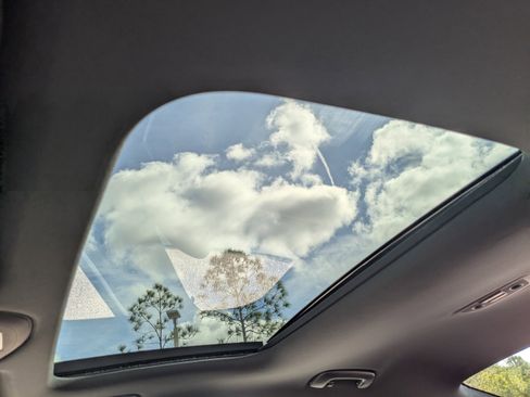 Used 2023 Genesis G70 2.0T w/ Sport Prestige Package image 25