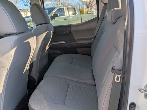 Used 2022 Toyota Tacoma SR5 w/ Technology Package image 32