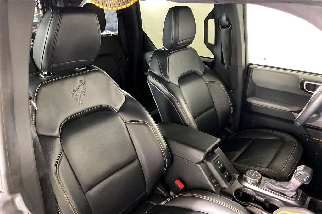 Used 2022 Ford Bronco Badlands AWD/4WD image 6
