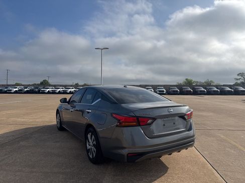 Certified 2025 Nissan Altima 2.5 S image 16