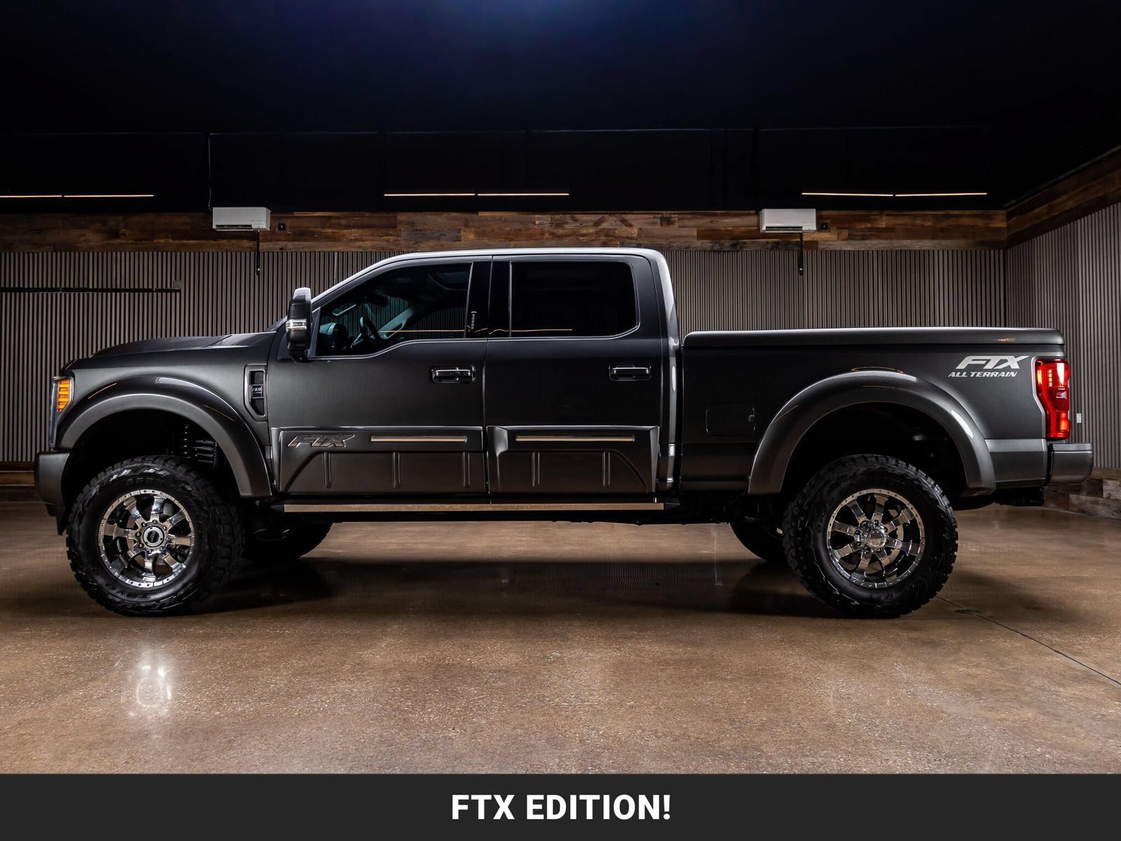 Used 2017 Ford F250 Lariat w/ Lariat Ultimate Package AWD/4WD image 5