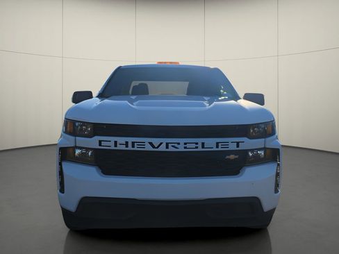 Used 2020 Chevrolet Silverado 1500 Custom w/ Custom Convenience Package image 2