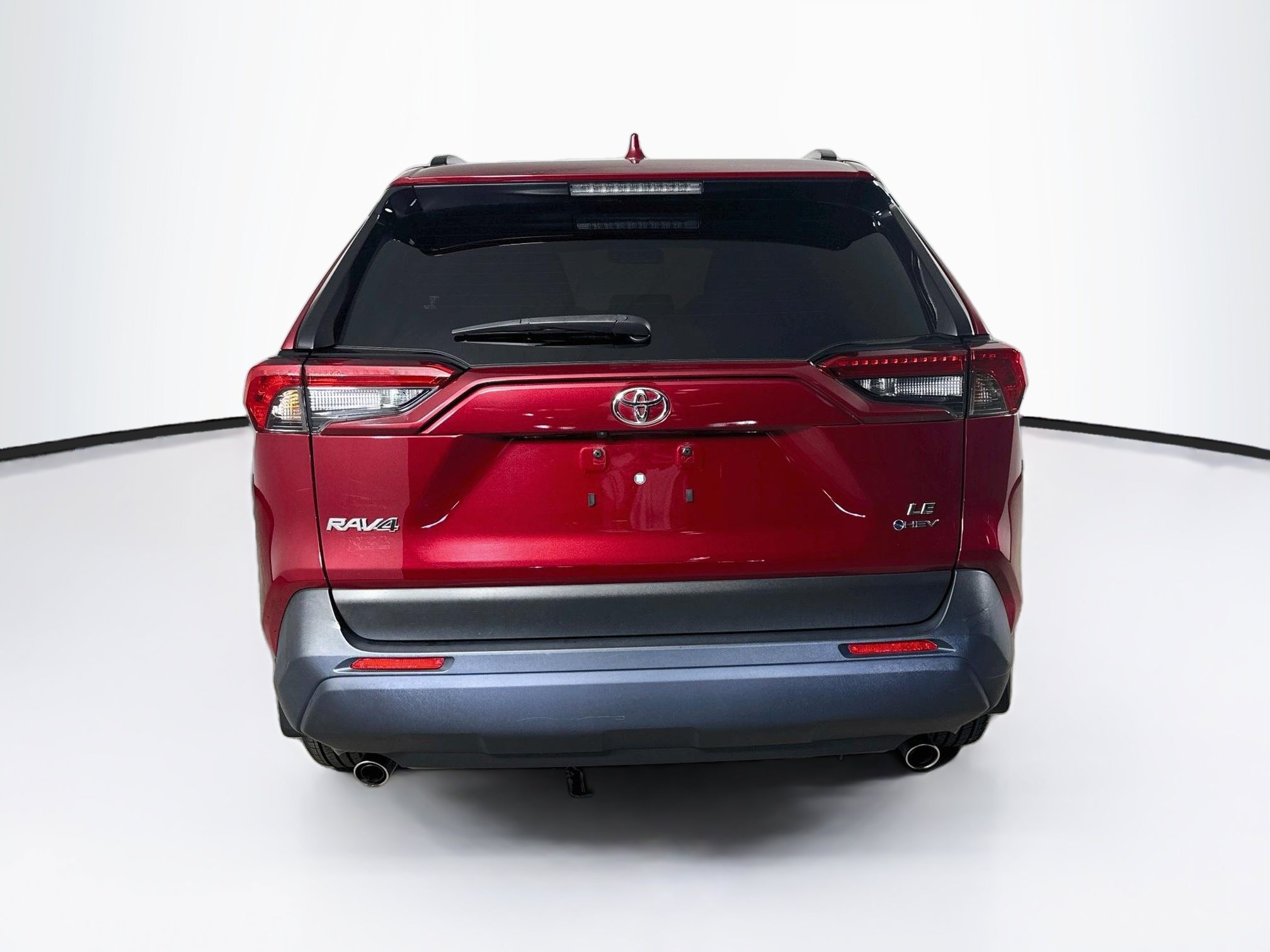 Used 2025 Toyota RAV4 LE AWD/4WD image 4