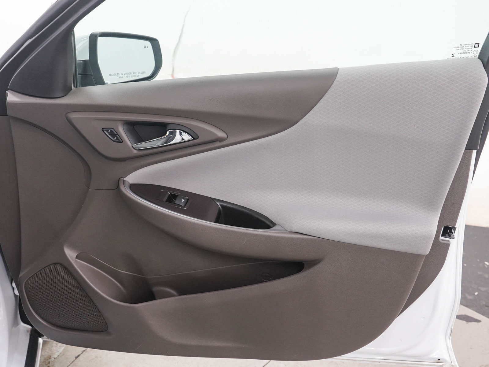 Used 2020 Chevrolet Malibu LS w/ Driver Confidence Package II FWD image 9
