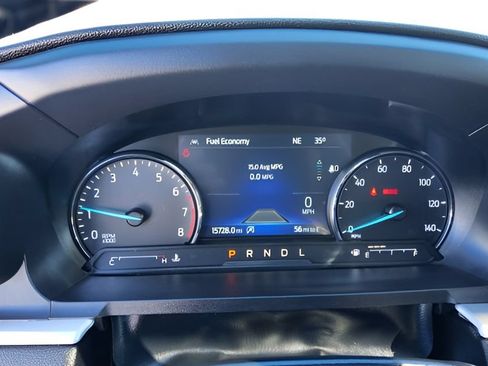 Used 2024 Ford Explorer XLT w/ Equipment Group 202A AWD/4WD image 15