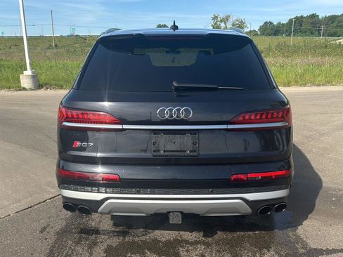 Used 2021 Audi SQ7 Premium Plus w/ Executive Package AWD/4WD image 4