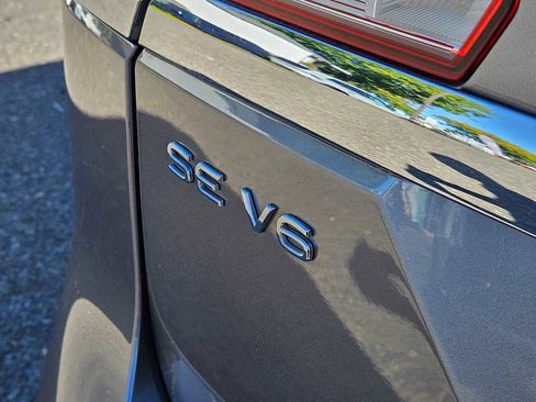 Used 2021 Volkswagen Atlas SE image 16